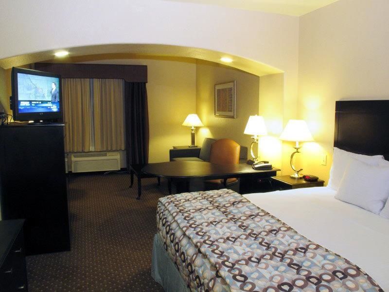 La Quinta By Wyndham Ne Long Beach/Cypress Hawaiian Gardens Номер фото