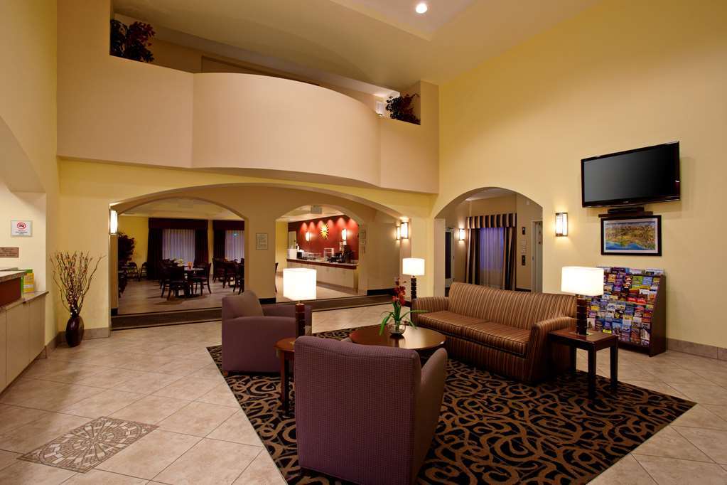 La Quinta By Wyndham Ne Long Beach/Cypress Hawaiian Gardens Интерьер фото